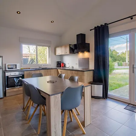 Moderne Et Confort, Proche Puy Du Fou, Nantes, Cholet, Terrasse, Peche A L'etang Prive - Fr-1-622-42 Holiday home *