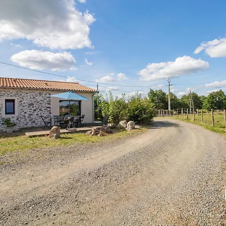 Σπίτι διακοπών Moderne Et Confort, Proche Puy Du Fou, Nantes, Cholet, Terrasse, Peche A L'etang Prive - Fr-1-622-42