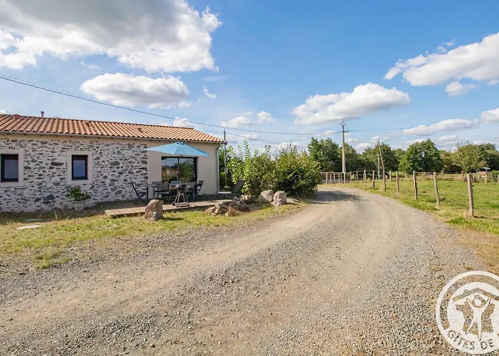 Σπίτι διακοπών Moderne Et Confort, Proche Puy Du Fou, Nantes, Cholet, Terrasse, Peche A L'etang Prive - Fr-1-622-42